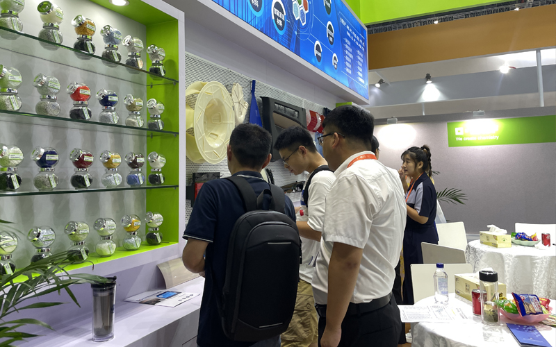 CHINAPLAS 2026国际橡塑展：青岛中新华美在2.2馆K65展位等你