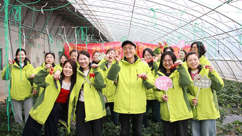 醒春时光，共赴“莓”好|青岛中新华美塑料有限公司女神节活动圆满举行