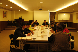 2015年4月份中询青岛中新华美塑料有限公司董事会在台湾召开